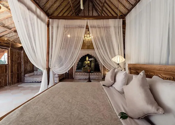 Villa Figtree 2br Padang Padang Beach,