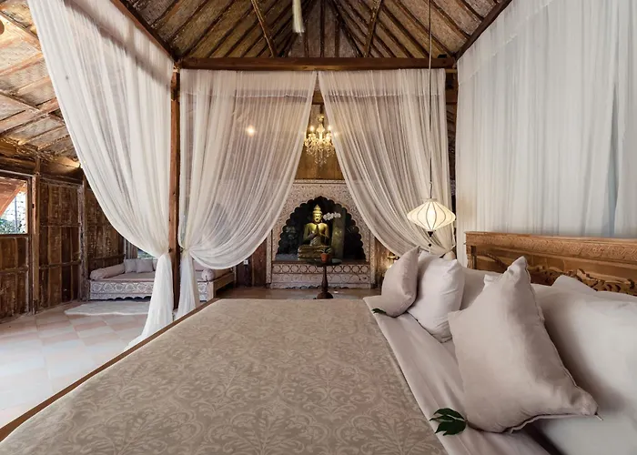 Villa Figtree 2br Padang Padang Beach, *